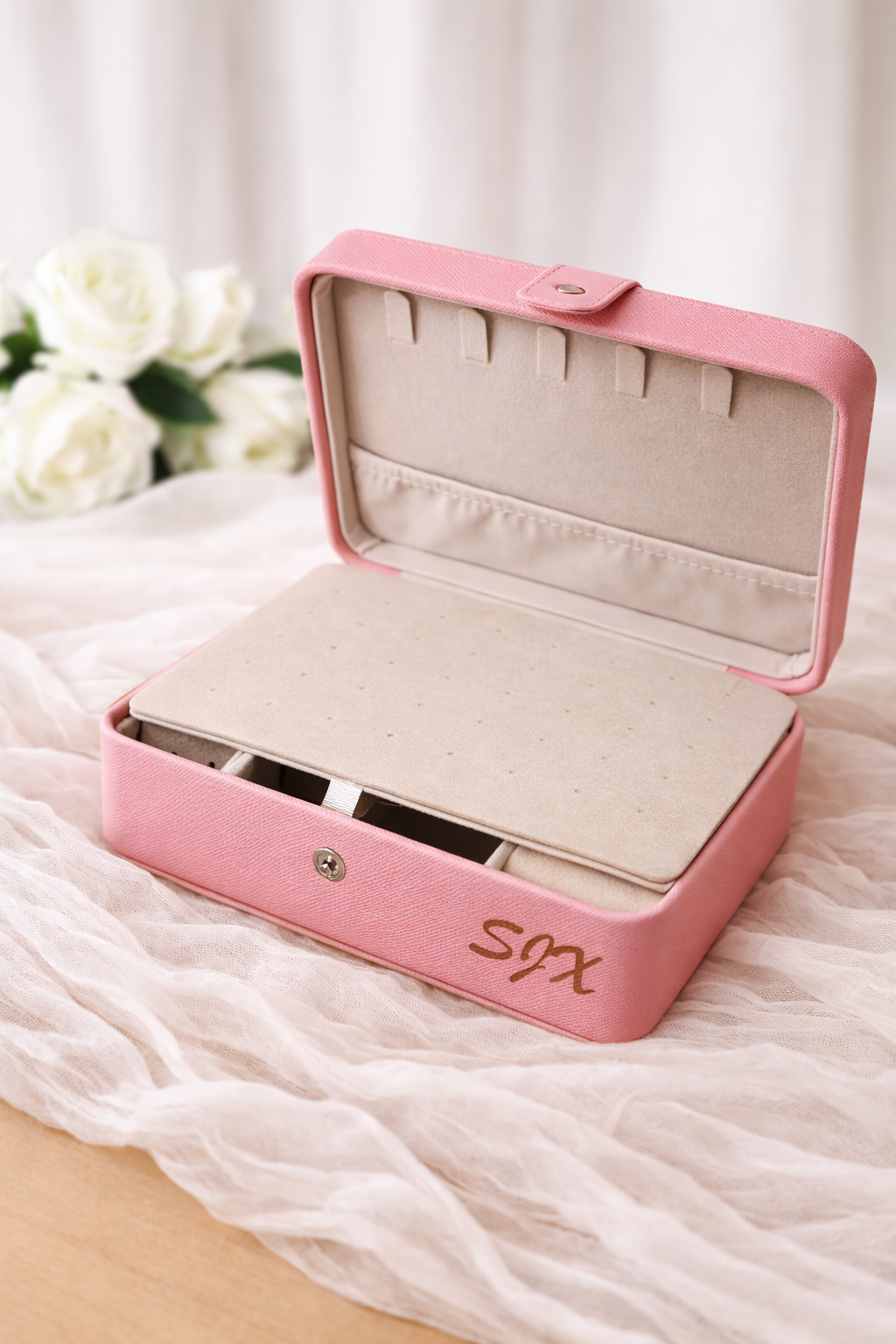 Going Live 7pm! 18th April        SJX Collections Custom Jewellery Boxes