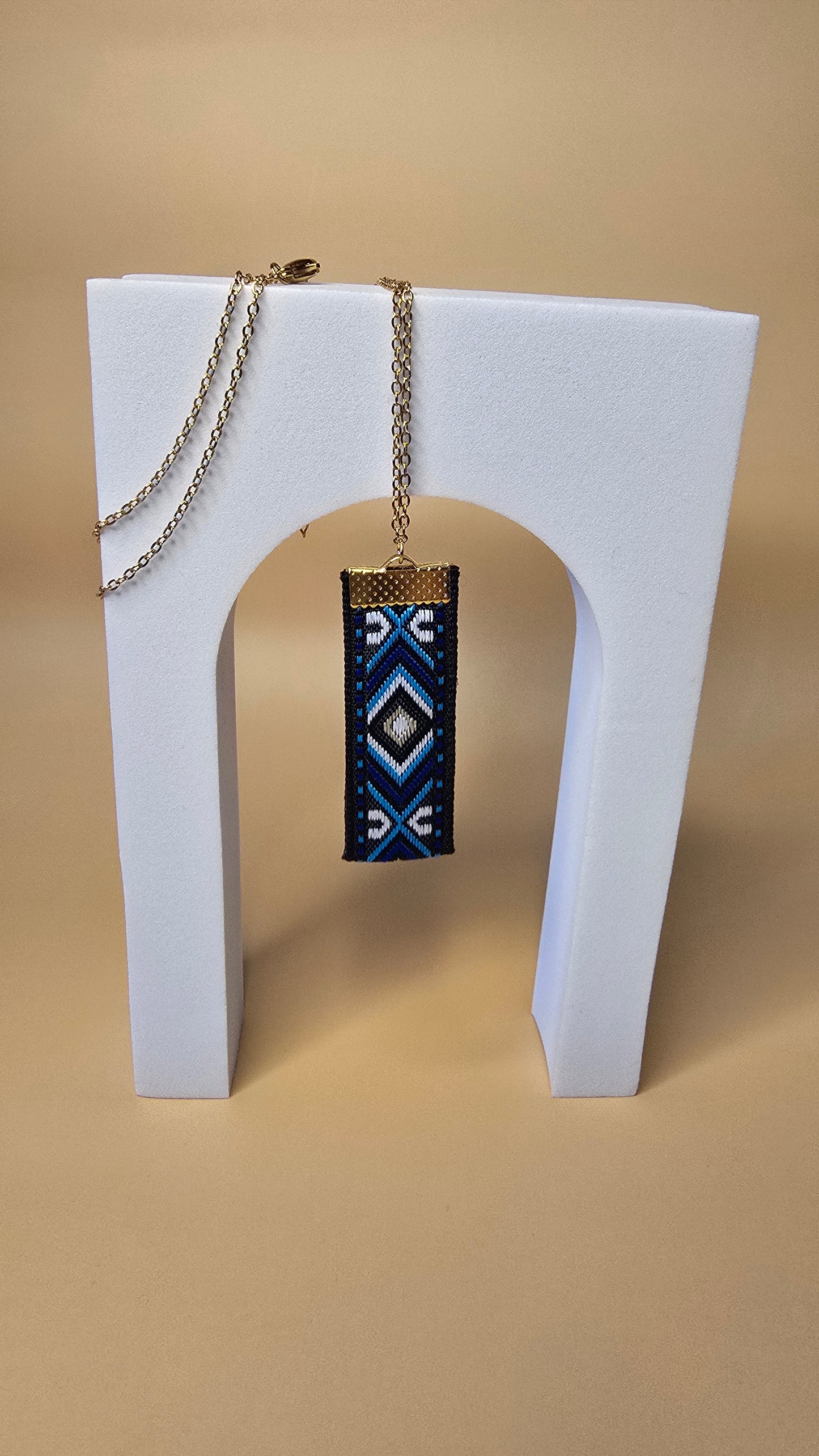 Māmās Necklaces