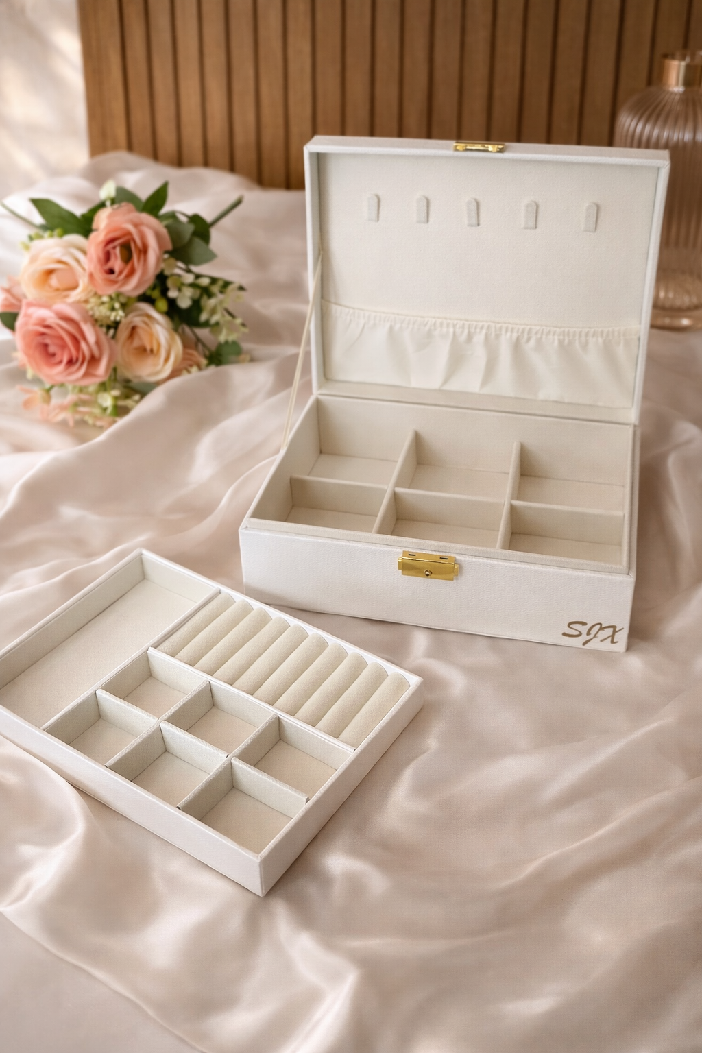 Going Live 7pm! 18th April        SJX Collections Custom Jewellery Boxes