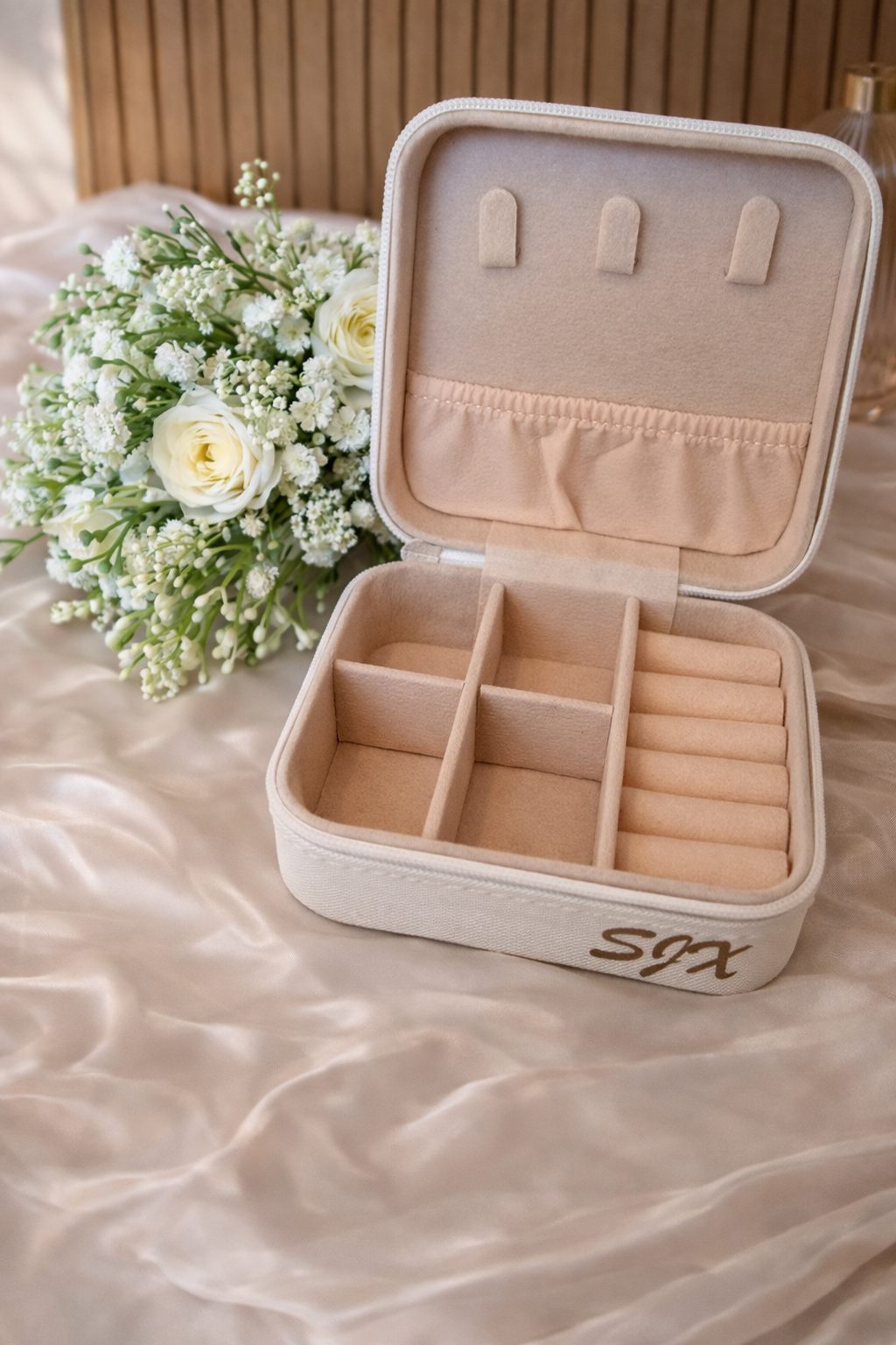 Going Live 7pm! 18th April        SJX Collections Custom Jewellery Boxes