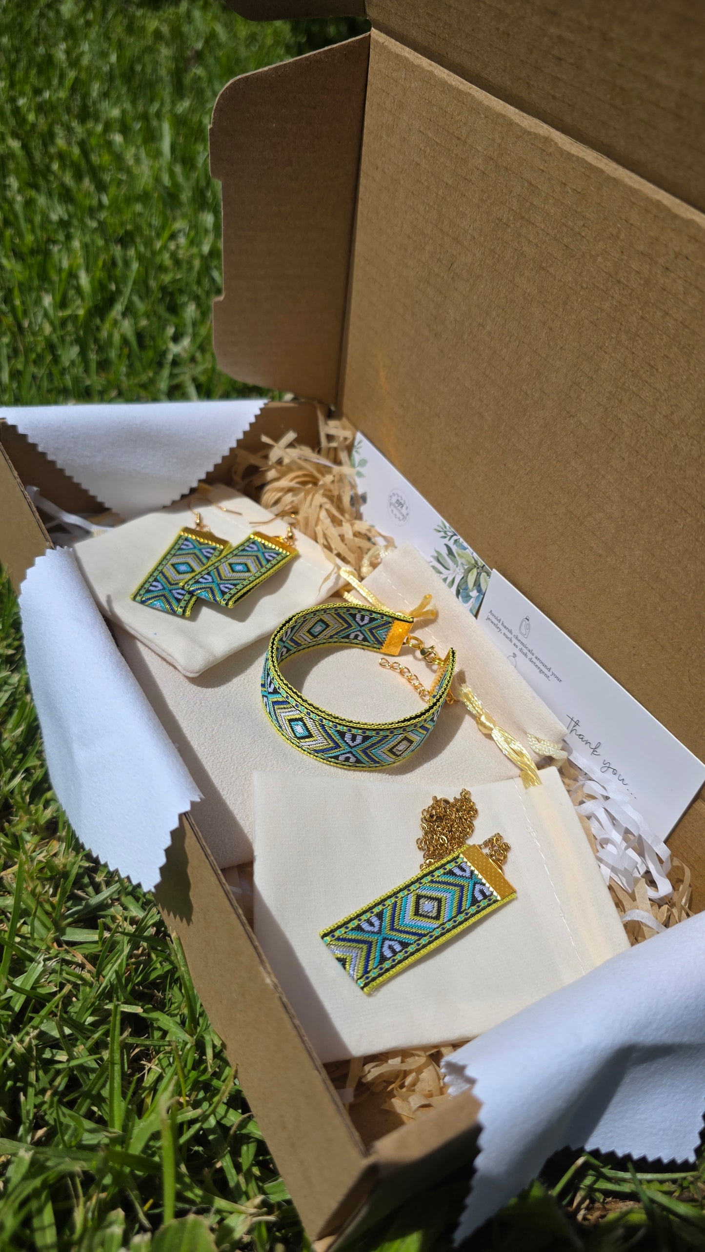 SALE Summer Splash Māmā Collection