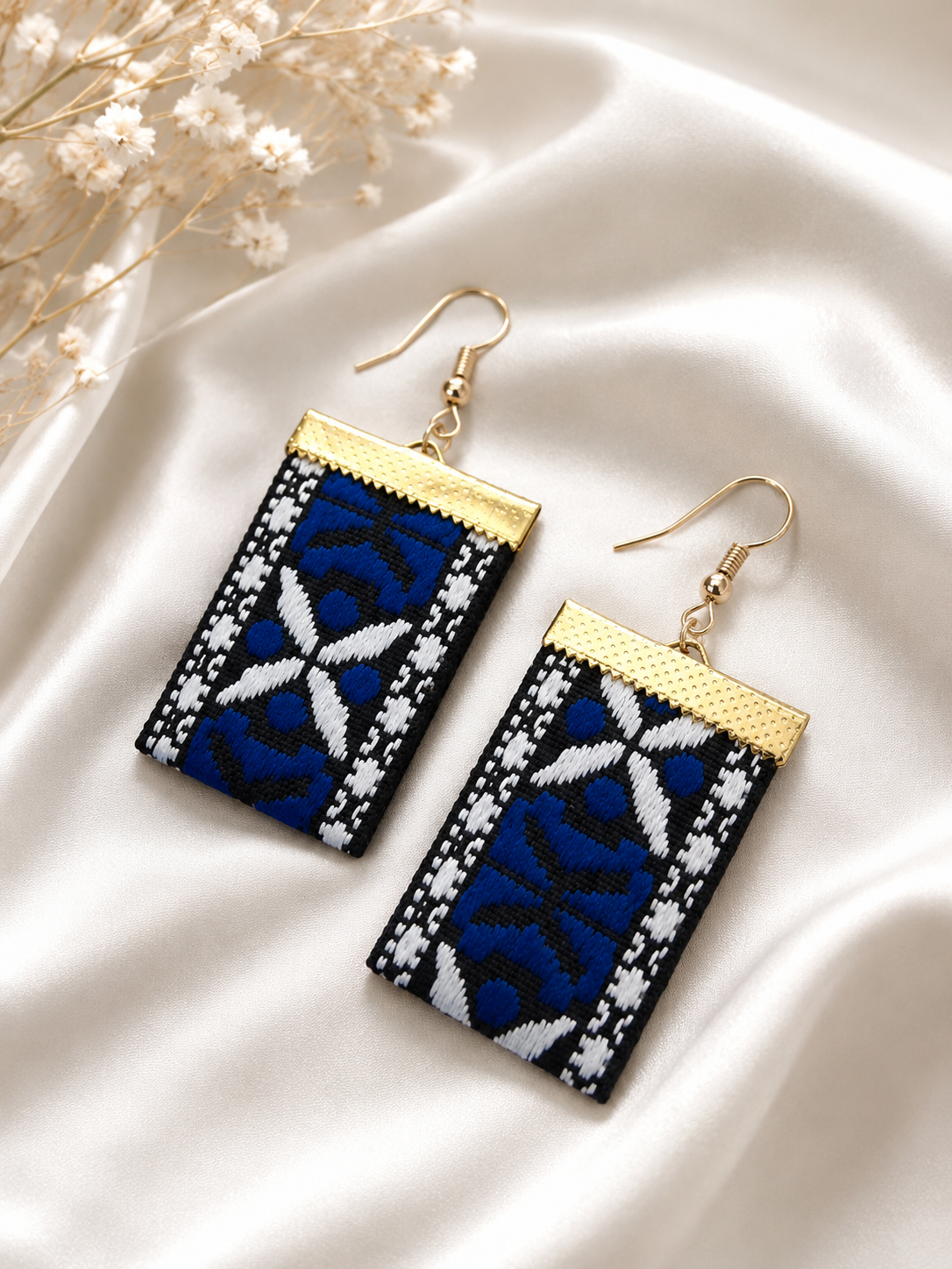 Poly Queen Earrings